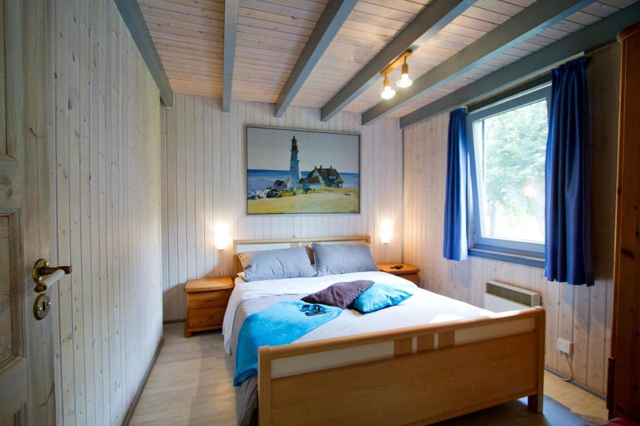 66 Holiday home *